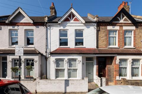 Lydden Grove, London 2 bed flat for sale