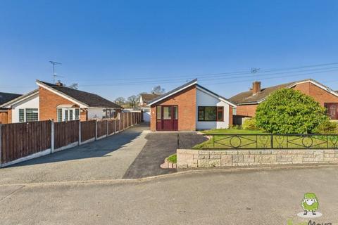 Cross O'Th Hill Road, Malpas SY14 2 bed detached bungalow for sale