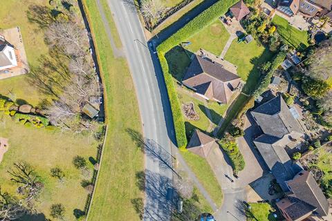 Lancaster Drive, Ipswich IP5 5 bed detached house for sale