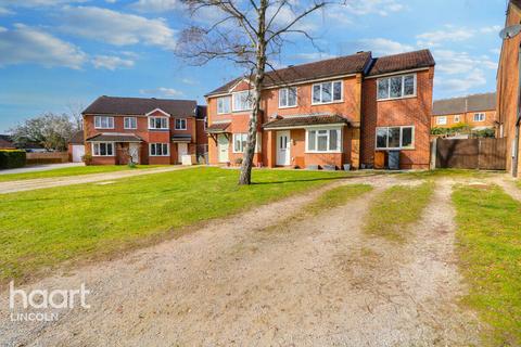Sycamore Close, Lincoln 4 bed semi