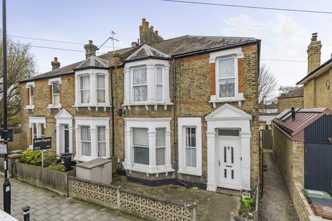 Manor Lane, Lee 2 bed apartment for sale