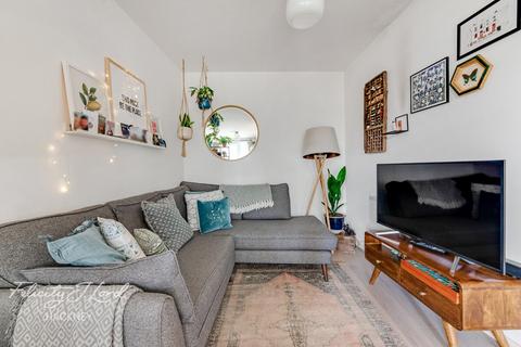 Collent Street, LONDON E9 1 bed flat for sale