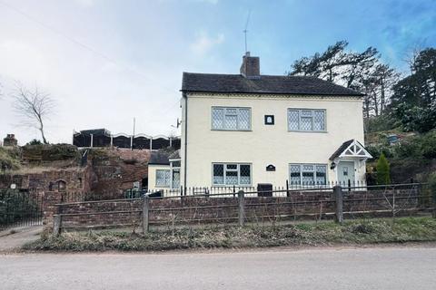 The Compa, Stourbridge DY7 3 bed detached house for sale