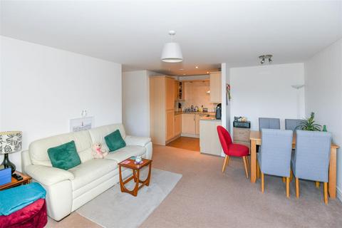 Ushers Court, Trowbridge 1 bed flat for sale