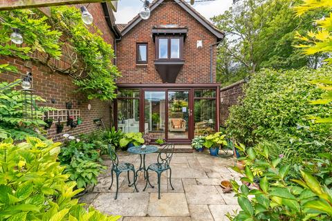 Denham Close, Winchester, SO23 3 bed terraced house for sale