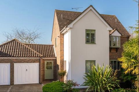 The Firs, Colchester CO2 4 bed detached house for sale