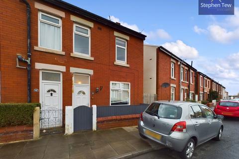 Halifax Street, Blackpool, FY3 2 bed semi