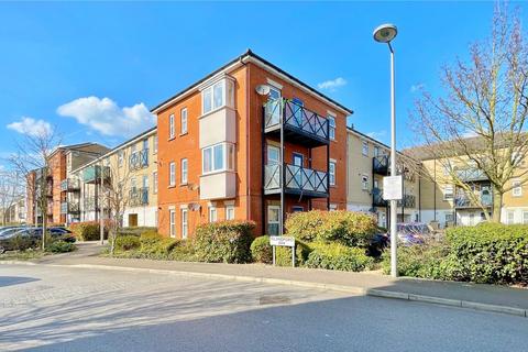 Glandford Way, Chadwell Heath, RM6 2 bed flat for sale