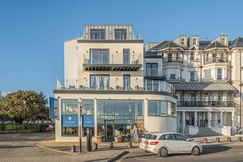 West Lodge, The Esplanade 2 bed flat for sale