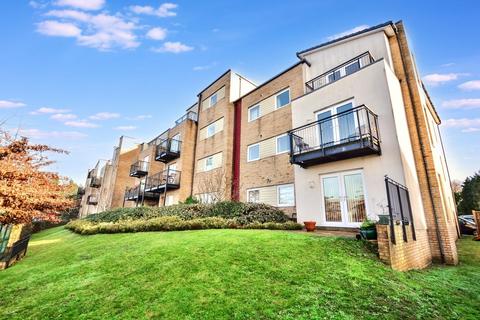 Chandlers Ford 2 bed flat for sale