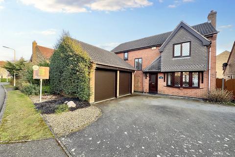 Ross Close, Melton Mowbray... 4 bed detached house for sale