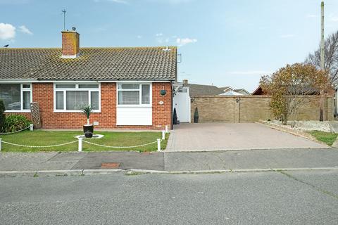 Bishops Close, Pagham, Bognor Regis... 2 bed semi