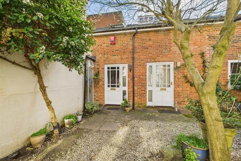 Temple Street, Aylesbury HP20 2 bed cottage for sale