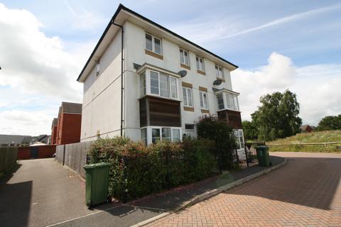 4 bed semi-detached house