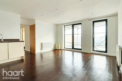 Swingate, Stevenage 2 bed apartment for sale