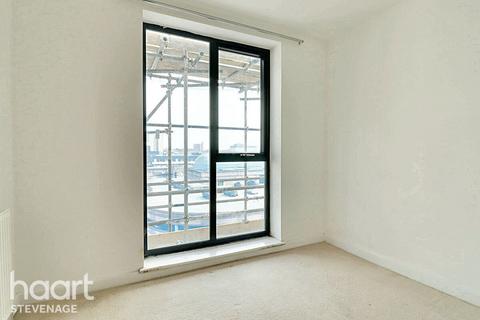 Swingate, Stevenage 2 bed apartment for sale