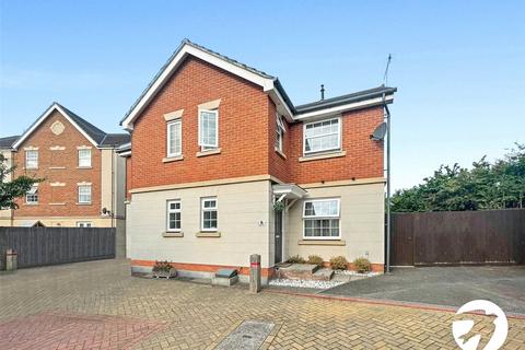 Realgar Court, Sittingbourne, Kent, ME10 2 bed terraced house for sale