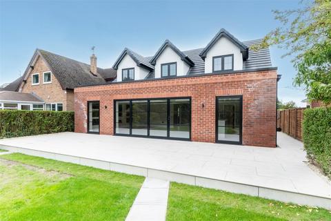 Belle Vue Lane, Guilden Sutton CH3 5 bed detached house for sale