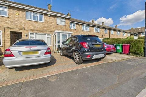 Marescroft Road, Slough, Berkshire, SL2 3 bed terraced house for sale