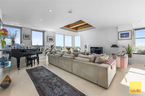 25 Barge Walk, Greenwich, London, SE10 4 bed penthouse for sale
