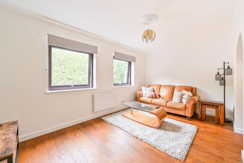 Horseferry Road, Wapping, London, E14 2 bed terraced house for sale