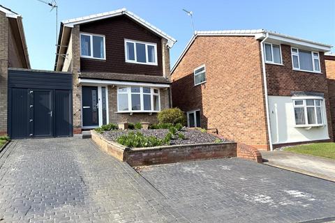Delafield Way, Etchinghill, Rugeley 3 bed link detached house for sale
