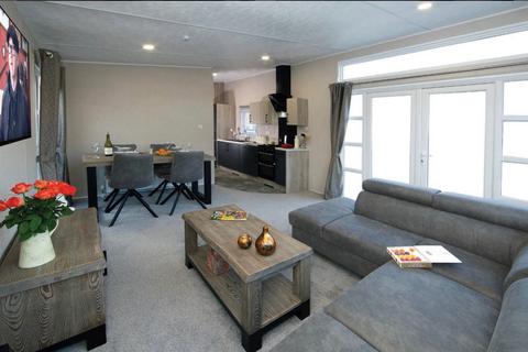 Bacton Rd North Walsham 2 bed lodge for sale