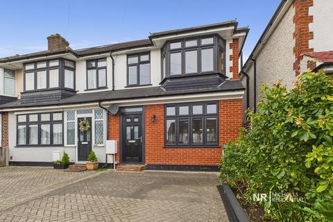 Cheam, Sutton SM3 2 bed end of terrace house for sale