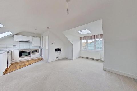 Mortimer Street, Herne Bay, CT6 5PH 2 bed flat for sale