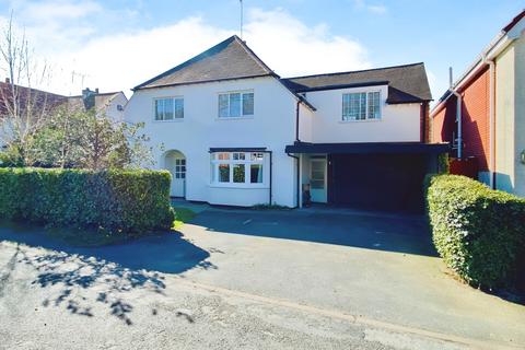 The Meadway, Syston, LE7 4 bed detached house for sale