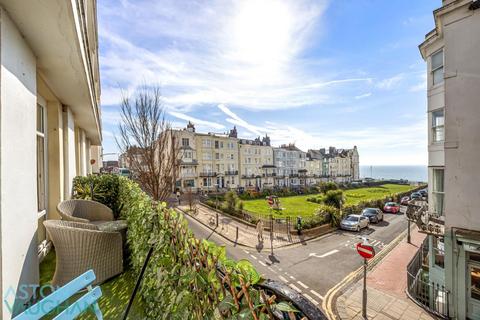 Devonshire Place, Brighton BN2 1 bed apartment for sale