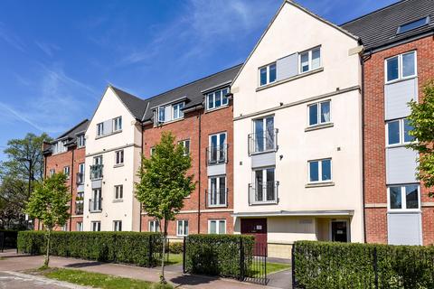 Academy Place, Isleworth, TW7 1 bed flat for sale