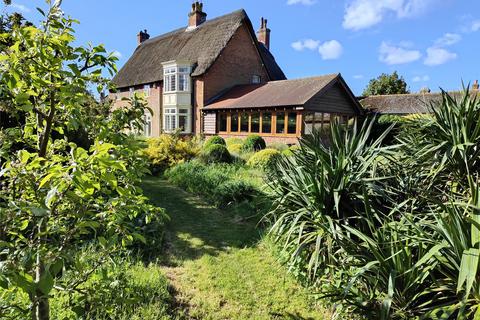 Shillingstone, Dorset 4 bed detached house for sale