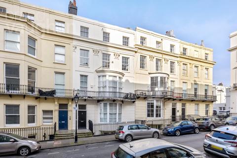 Cavendish Place, Brighton, East... 2 bed flat for sale
