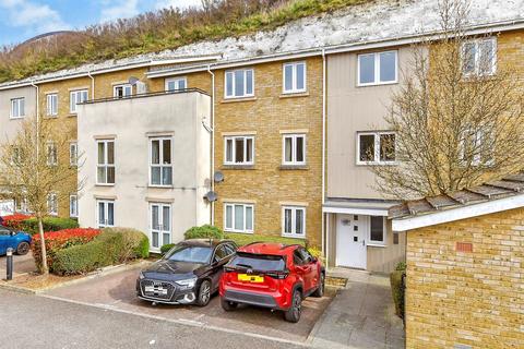 Ward View, Chatham ME5 2 bed flat for sale