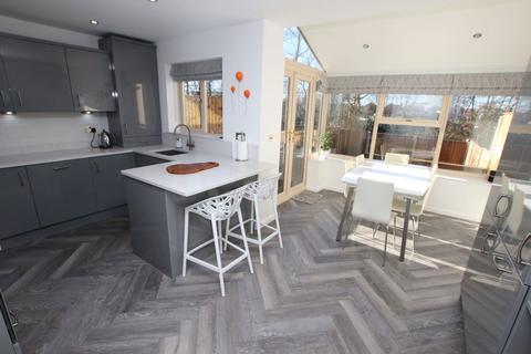 Honeysuckle Close, Bessecar, Doncaster 4 bed townhouse for sale
