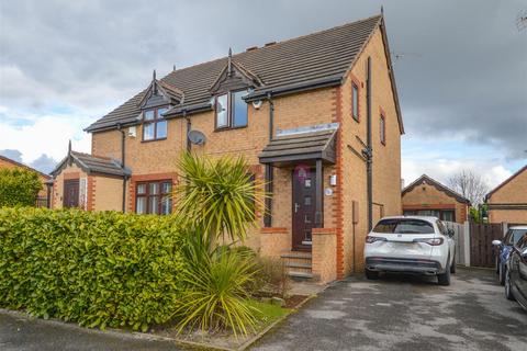 Fanshaw Avenue, Eckington, Sheffield... 3 bed semi