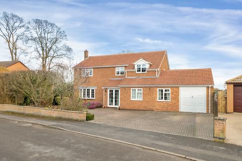 Peterborough Avenue, Oakham 5 bed detached house for sale