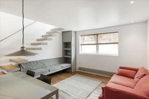 Edgarley Terrace, Fulham, London, SW6 2 bed maisonette for sale