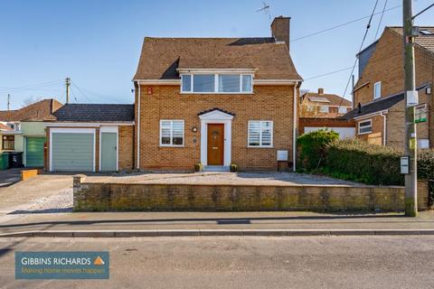 Alfoxton Road, Bridgwater 3 bed detached house for sale