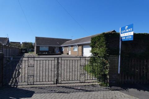 Leazes Lane, Bishop Auckland DL14 4 bed detached bungalow for sale