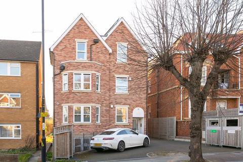 South Park Hill Road, South Croydon 1 bed apartment for sale