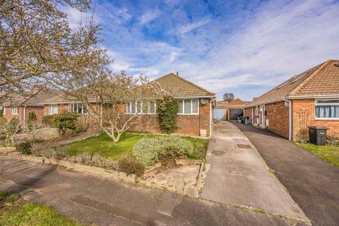Cumberland Avenue, Emsworth 3 bed detached bungalow for sale