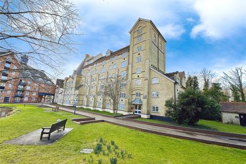 Priors Court, Sawbridgeworth... 1 bed apartment for sale