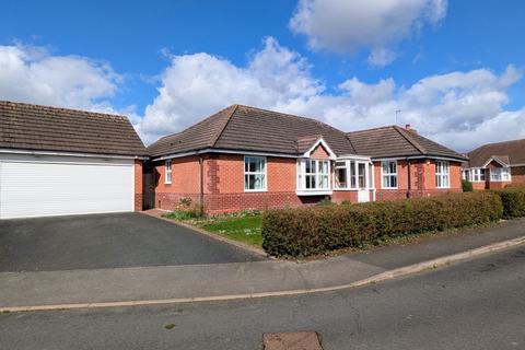 Shannon Way, Worcestershire WR11 3 bed bungalow for sale