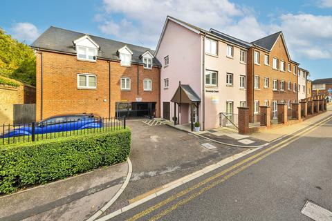 Fish Hill, Royston SG8 2 bed ground floor flat for sale