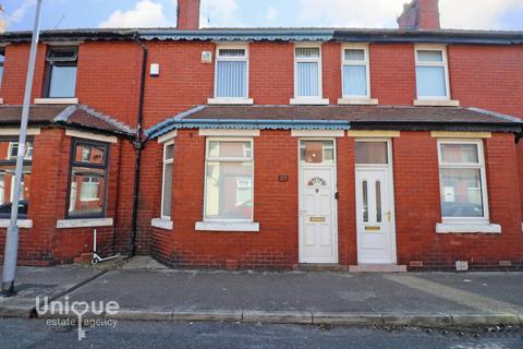 Gordon Road,  Fleetwood, FY7 3 bed terraced house for sale