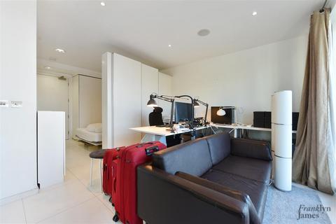 Baltimore Wharf, London, E14 Studio for sale