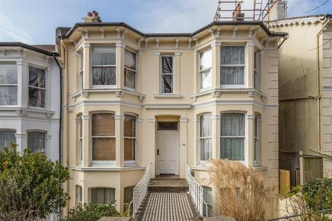 Beaconsfield Villas, Brighton 2 bed apartment for sale