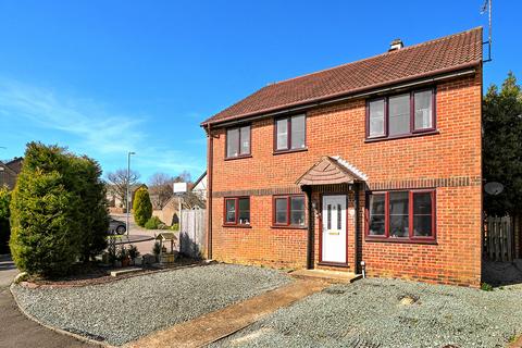 The Farthings, Crowborough, TN6 4 bed detached house for sale